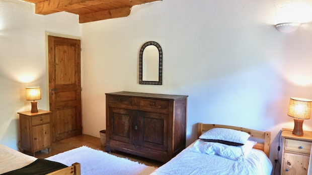 Pigeon bedroom in Le Pigeonnier